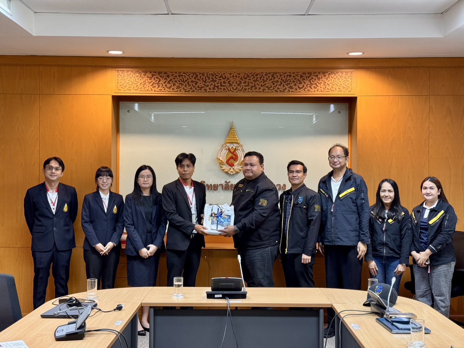 ต้อนรับคณะบุคคลจากสำนักงานคณะกรรมการคุ้มครองข้อมูลส่วนบุคคล (สคส.) และสำนักงานคณะกรรมการการรักษาความมั่นคงปลอดภัยไซเบอร์แห่งชาติ (สกมช)